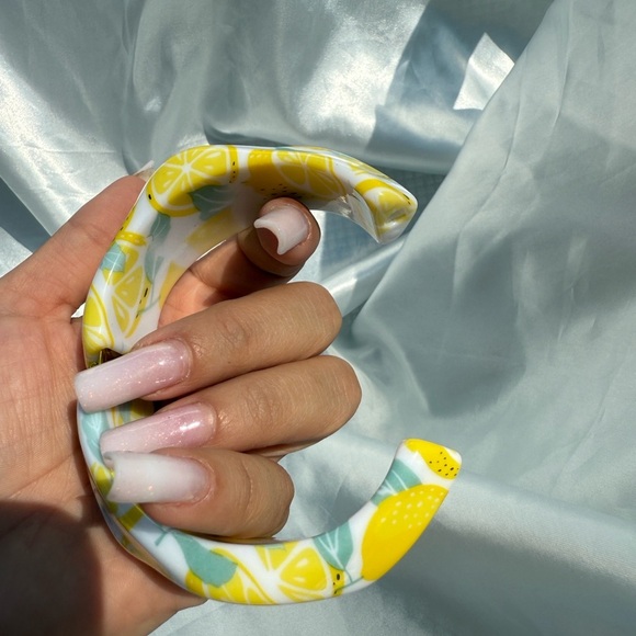 FREE PEOPLE Juicey summer strawberry bangle bracelet Arm Candy - Picture 6 of 7